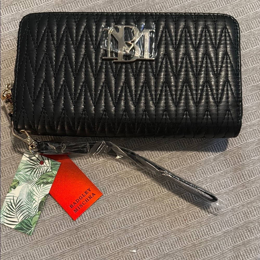 Badgley Mischka Black Quilted Wallet